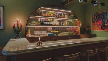 Bar (en la propiedad)