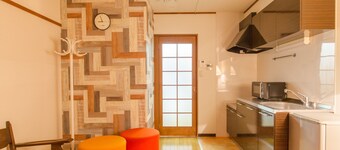 FUSHIMIINARI SHANTI JAPANING