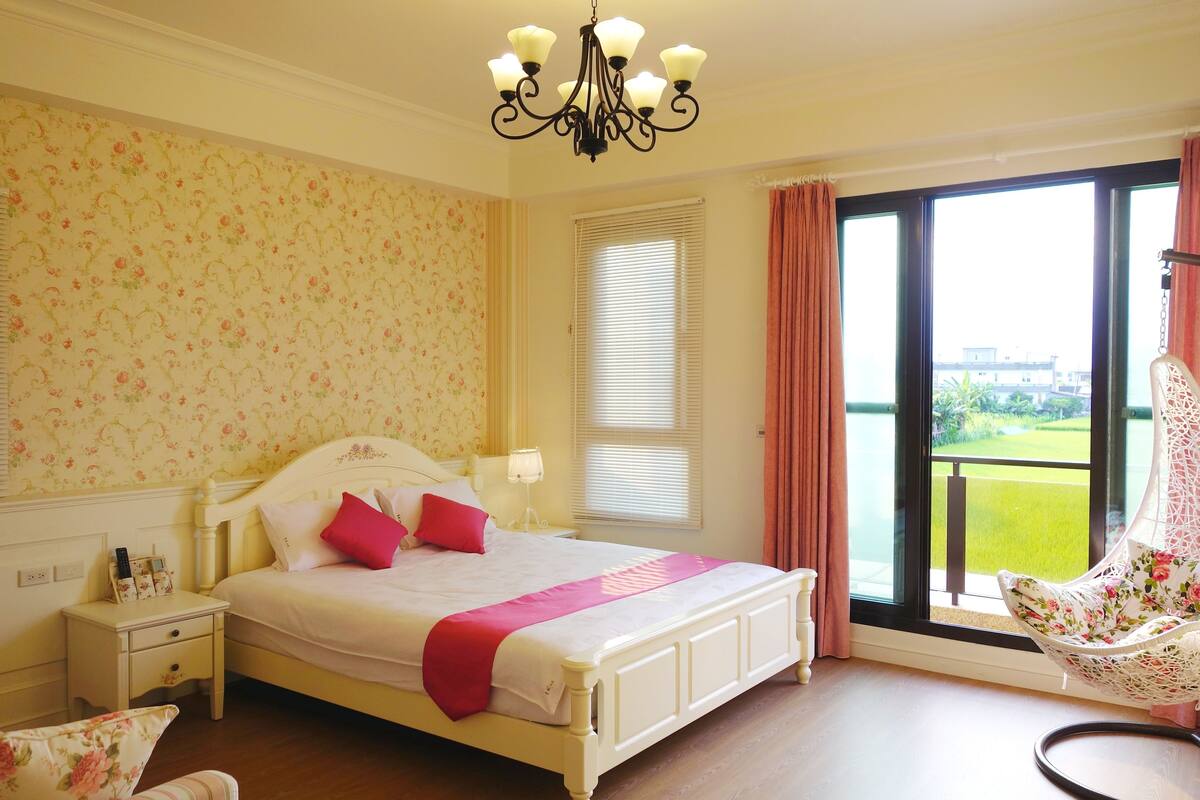 Deluxe Double Room (FLOWER) | Desk, blackout drapes, rollaway beds, free WiFi