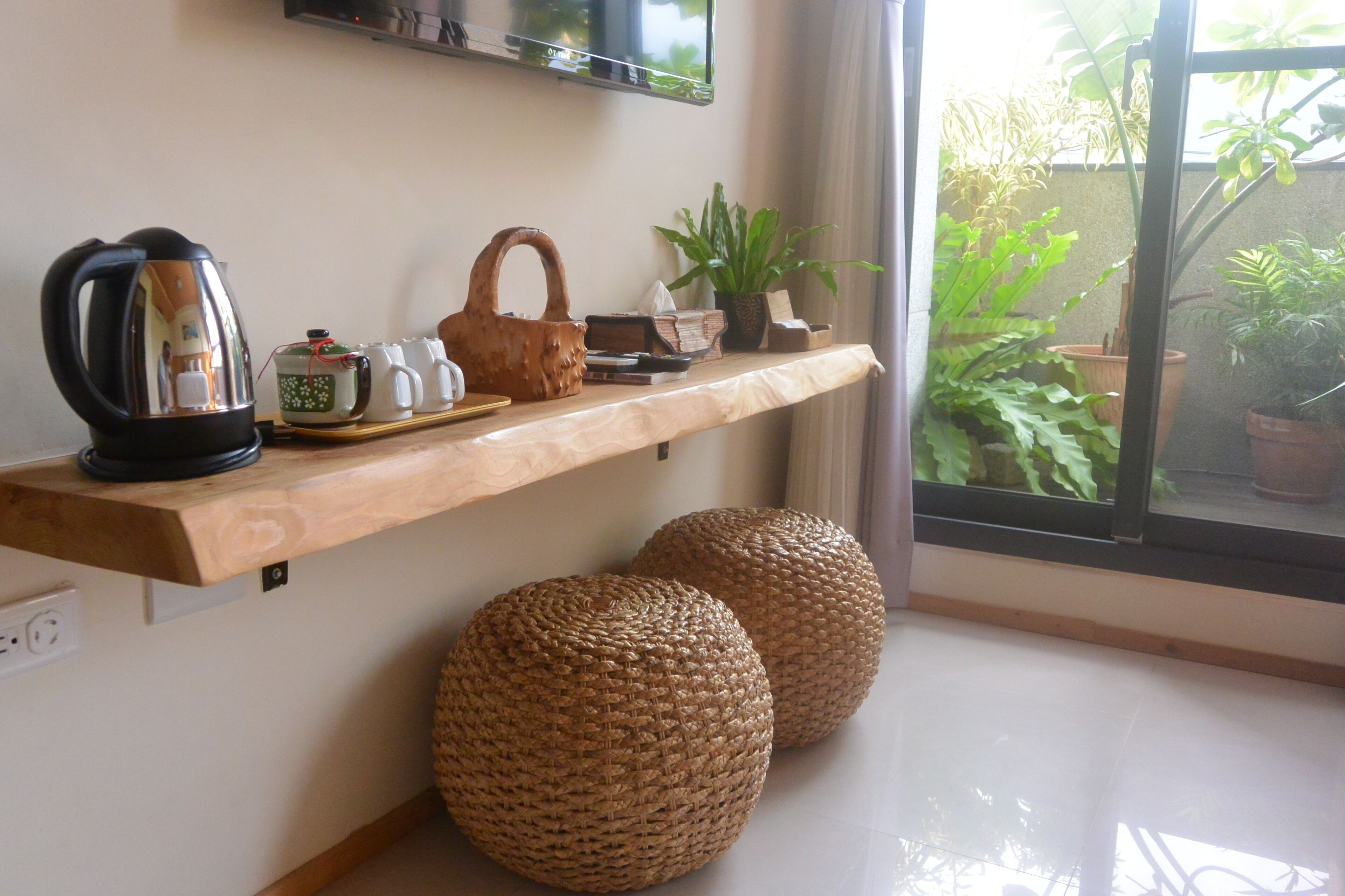 Double Room, Mountain View (201) | Blackout drapes, rollaway beds, free WiFi, bed sheets