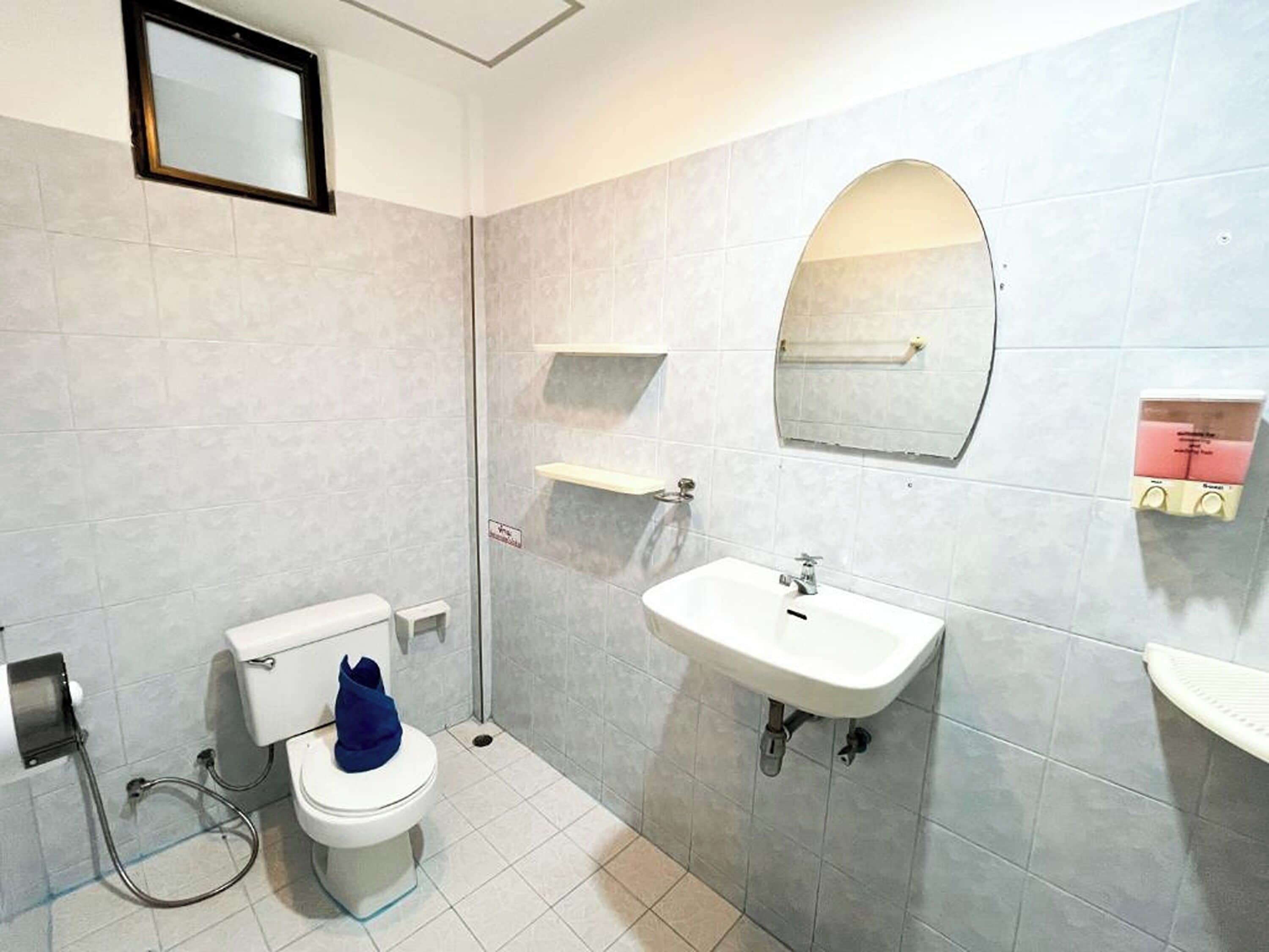 super deluxe room with balcony | bathroom | shower, rainfall showerhead, free toiletries, hair dryer