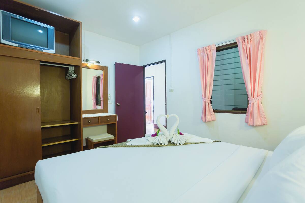 Family Double & Twin Room with Balcony | In-room safe, desk, blackout curtains, iron/ironing board