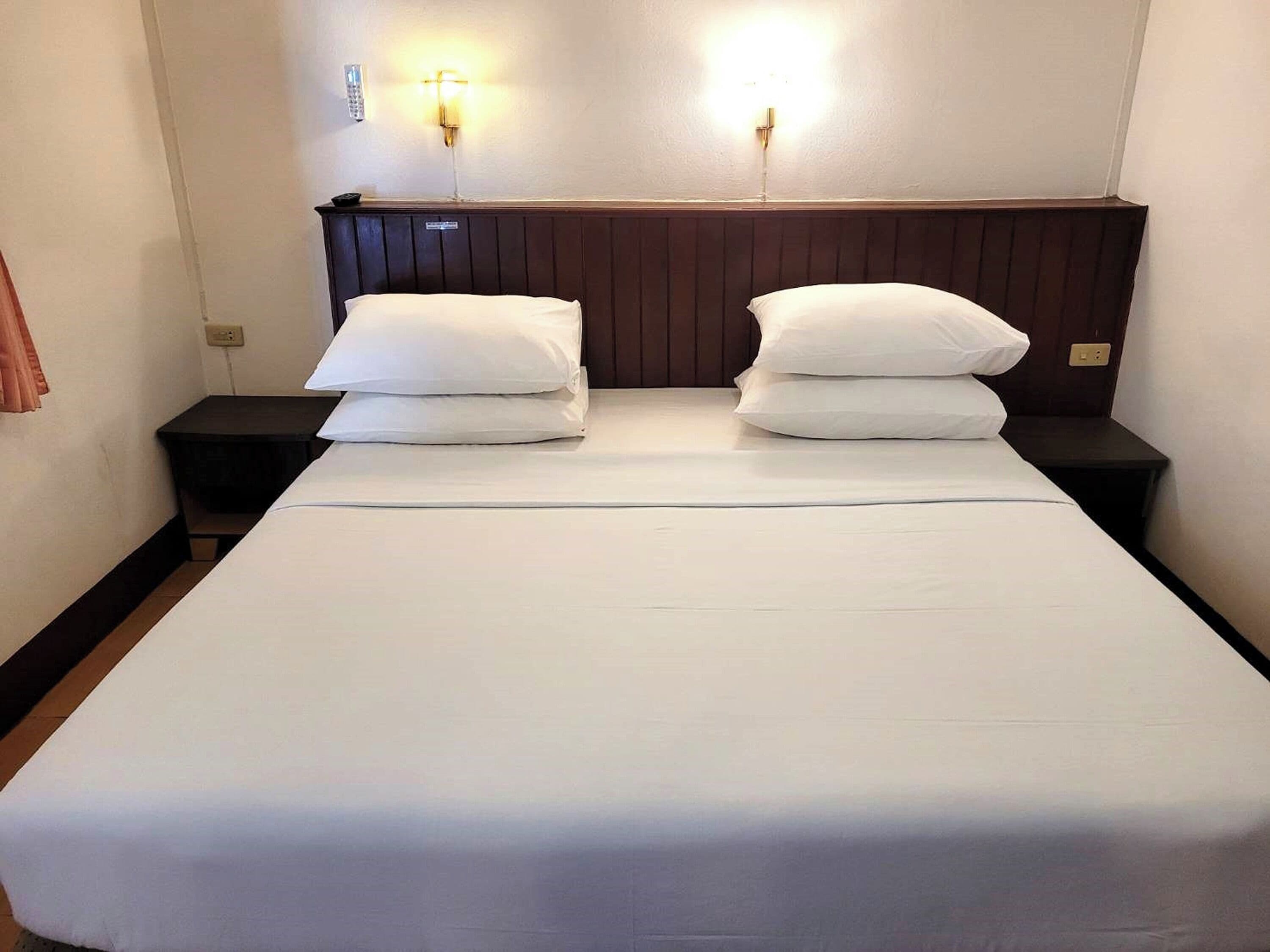 premier double room with balcony | in-room safe, desk, blackout curtains, iron/ironing board