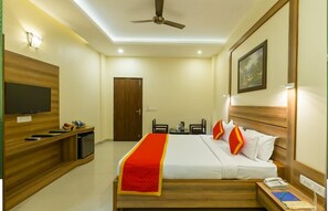 In-room safe, desk, rollaway beds, free WiFi