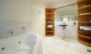 Suite | Bathroom | Separate bathtub and shower, jetted bath, towels - Lakeside Suites 2 (Daylesford)
