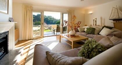 Lakeside Suites 3