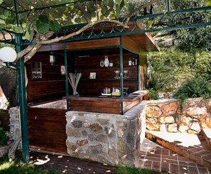 Poolside bar