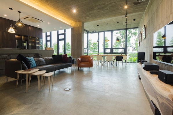Sala de estar en el lobby