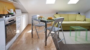 Apartment (1 Bedroom) | Interior