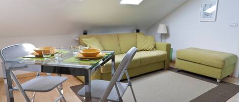 Apartment (1 Bedroom) | Front of property