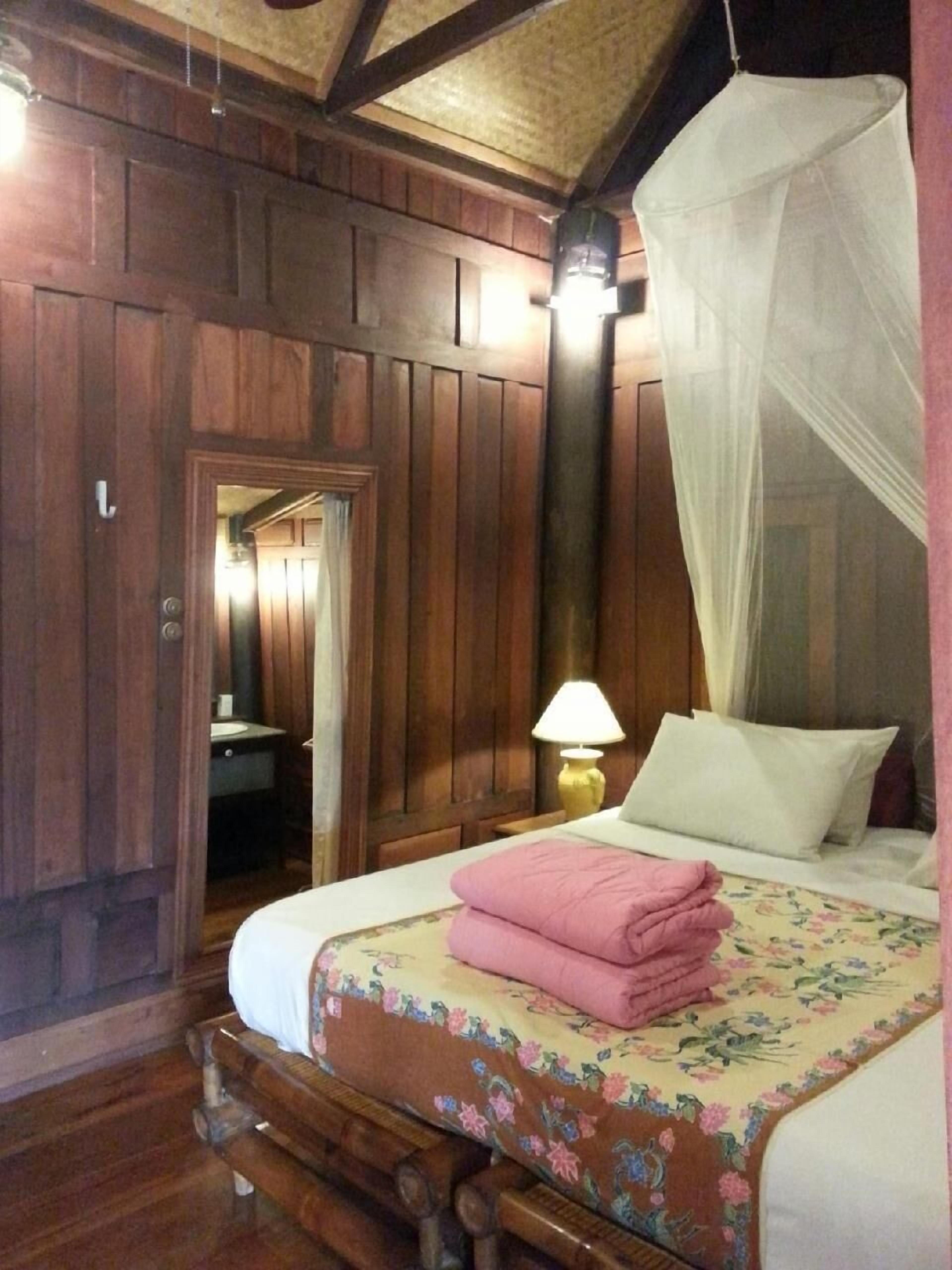 in-room safe, free wifi