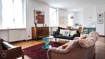 Apartment (1 Bedroom) | Interior