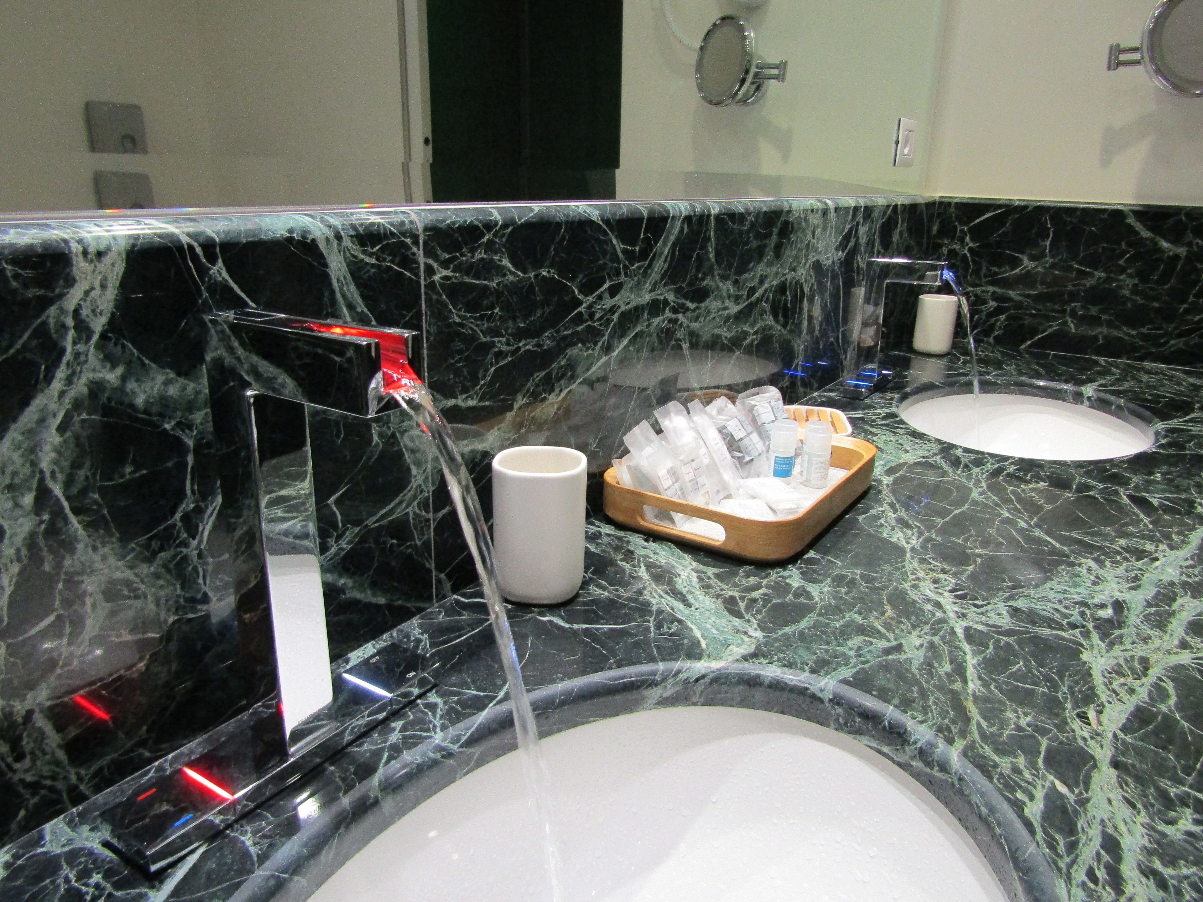 suite, terrace | bathroom | separate bathtub and shower, rainfall showerhead, free toiletries