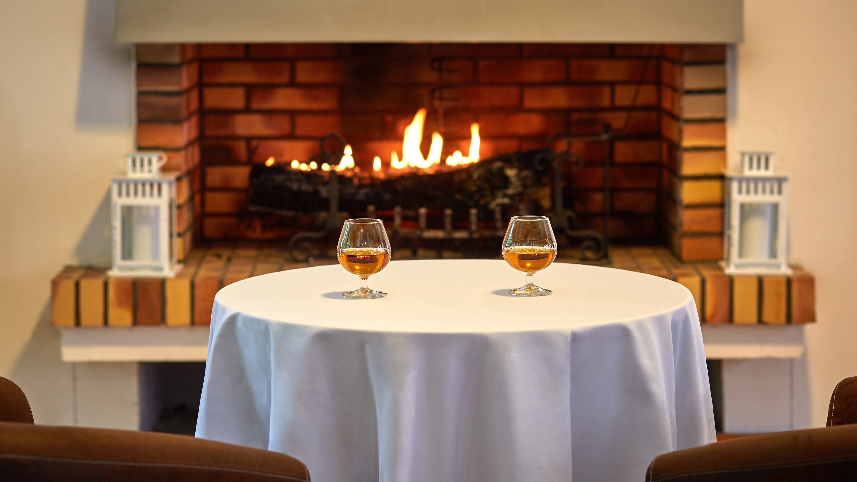 breakfast, lunch, dinner served; regional cuisine