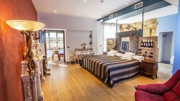 Suite | Lakens van Egyptisch katoen, een minibar, een kluis op de kamer