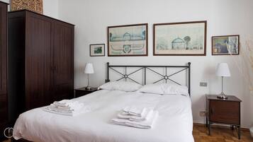 Apartment (1 Bedroom) | Interior