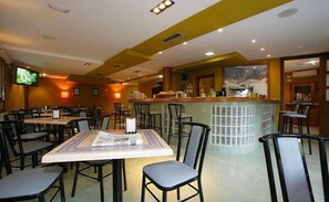 酒吧（店内）