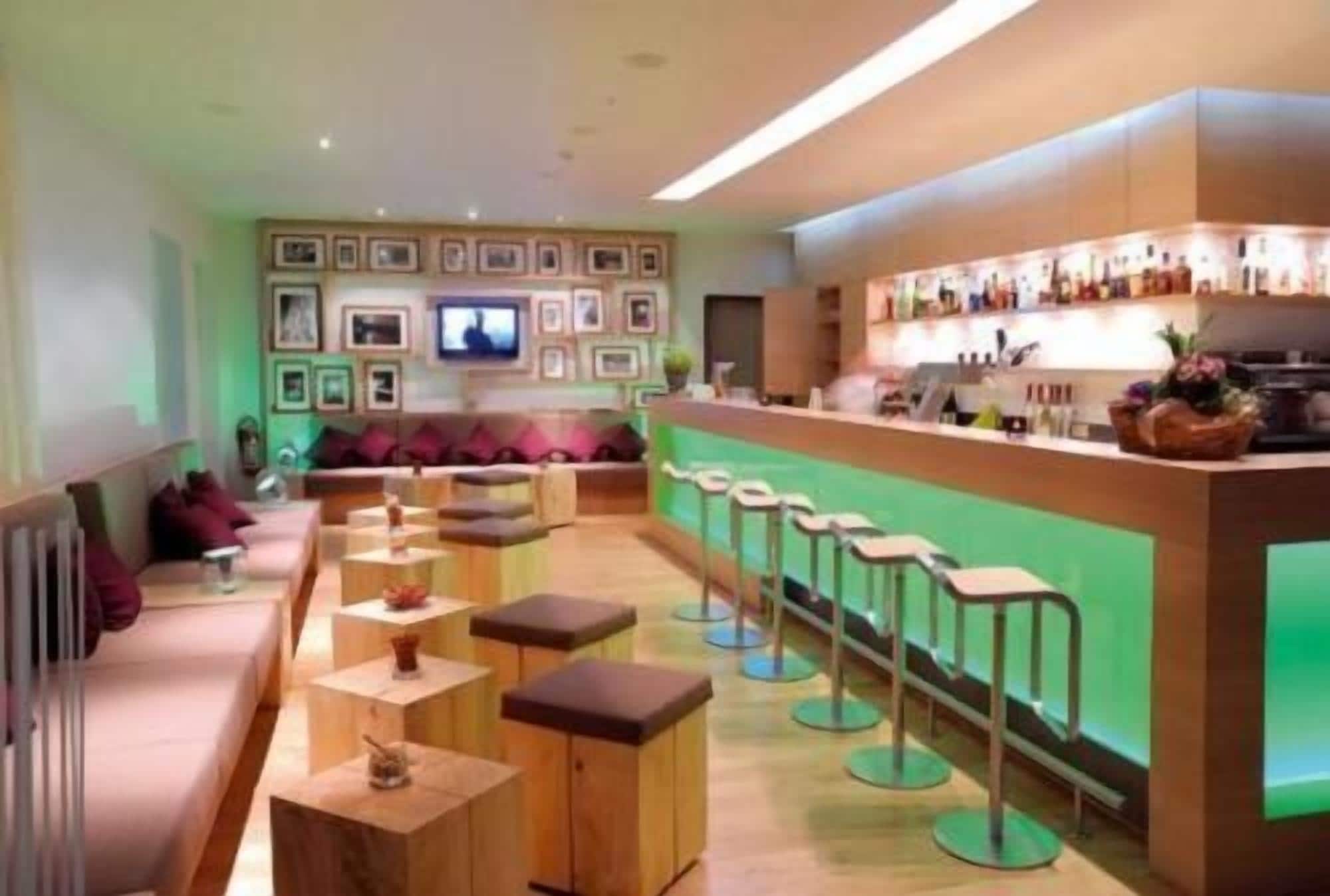 Bar (di properti)