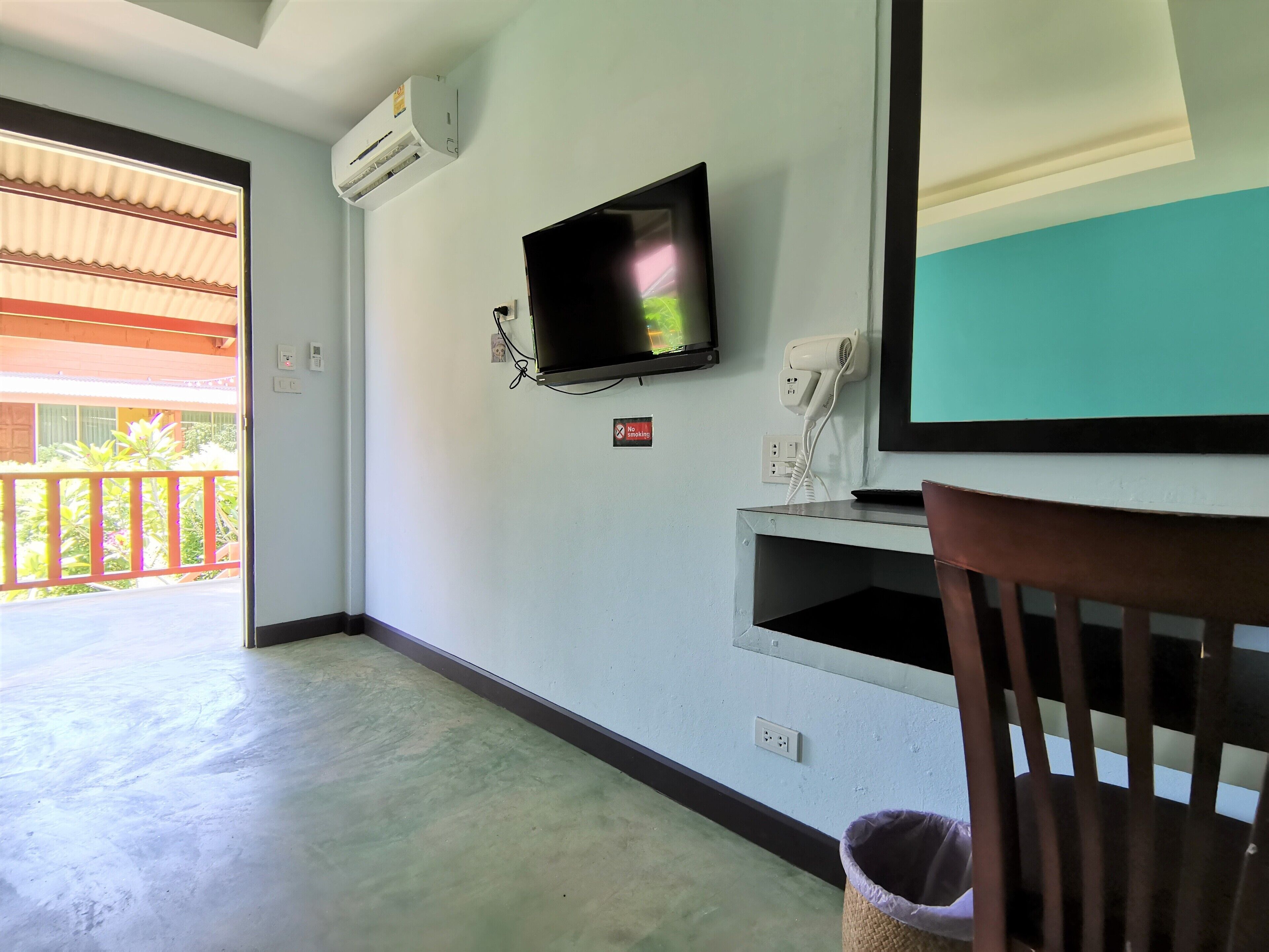 bungalow, garden view | 1 bedroom, hypo-allergenic bedding, minibar, in-room safe