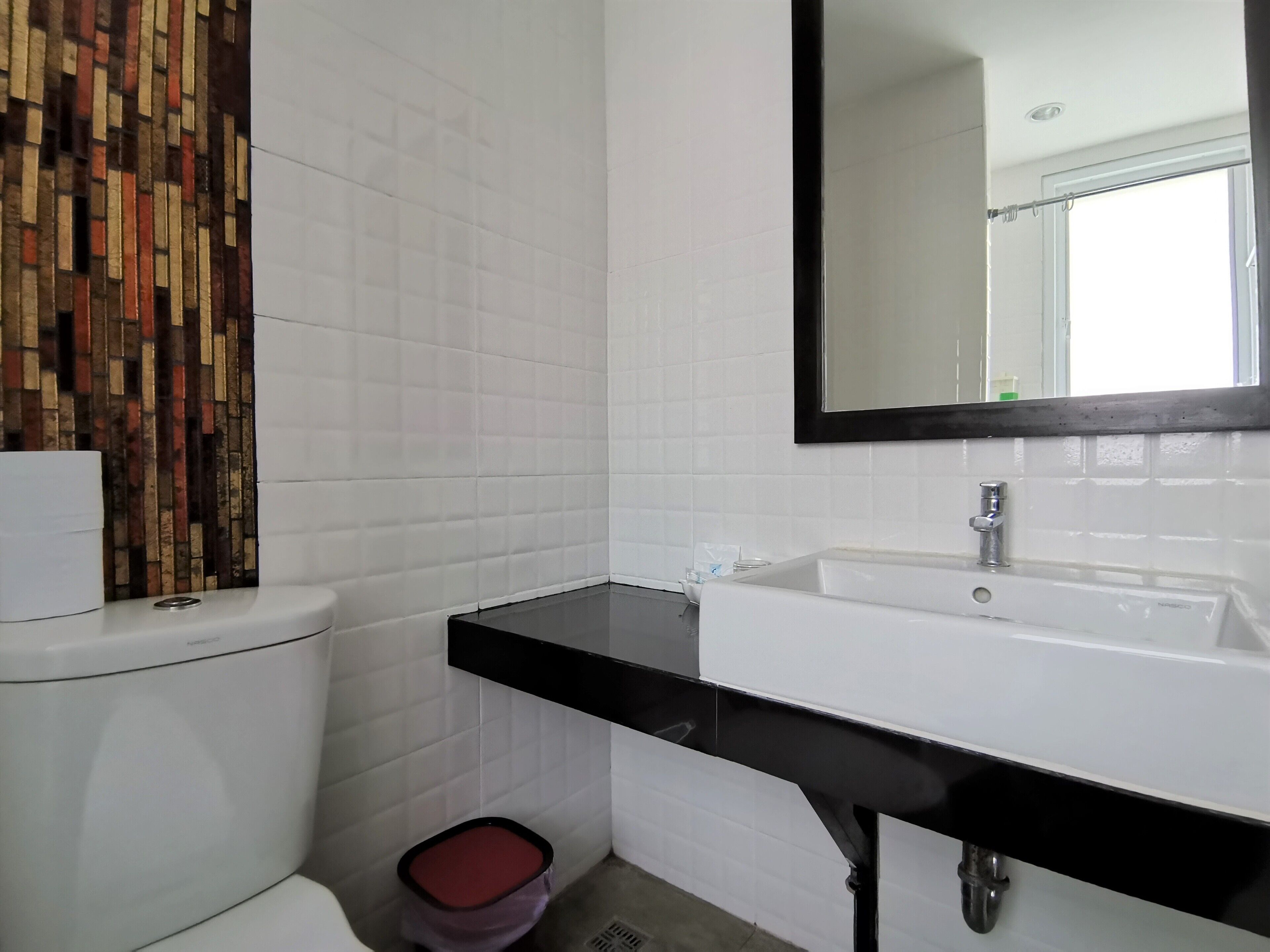 bungalow, garden view | bathroom | shower, free toiletries, hair dryer, slippers