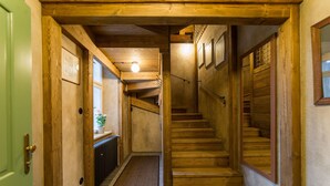 Căn hộ tiện nghi đơn giản (2 Adults, Attic)
