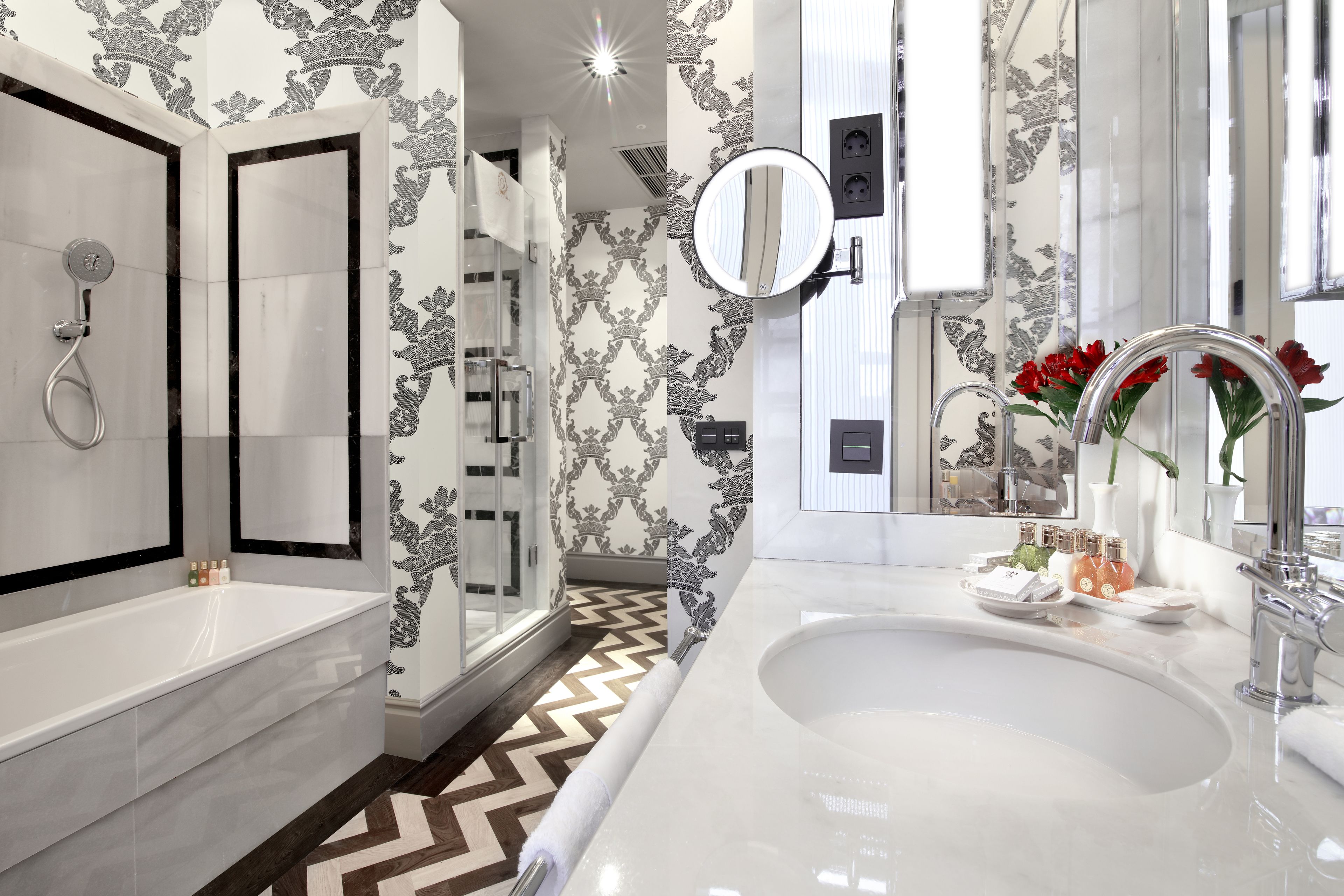 1 bedroom, minibar, in-room safe, desk