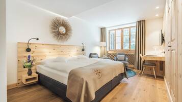 Literie de qualité supérieure, couette en duvet d'oie, minibar