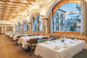 3 restaurants, breakfast, lunch, dinner served; Mediterranean cuisine - Parkhotel Margna (Sils im Engadin-Segl)