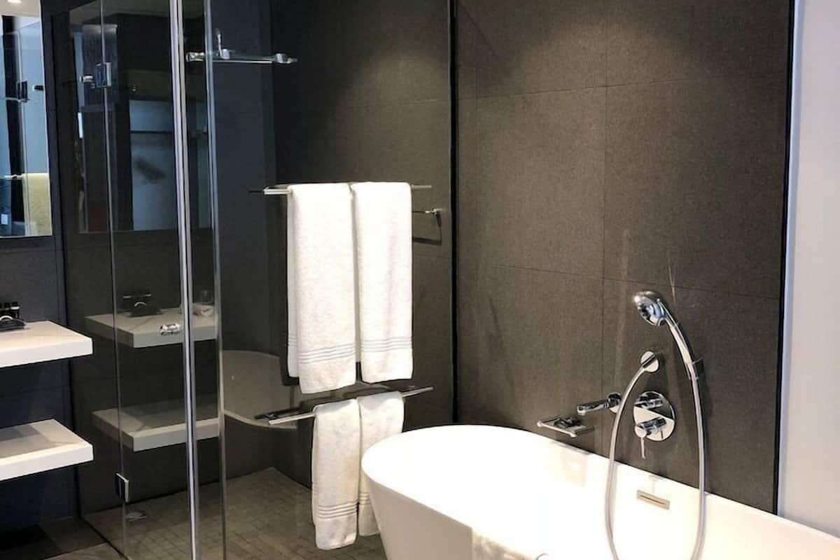 Bathroom | Free toiletries, hair dryer, bathrobes, slippers