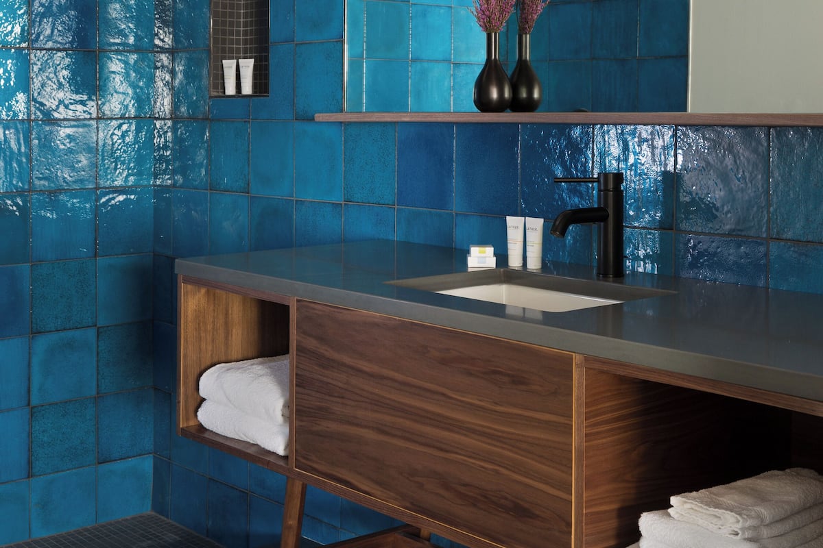 shower, free toiletries, hair dryer, bathrobes