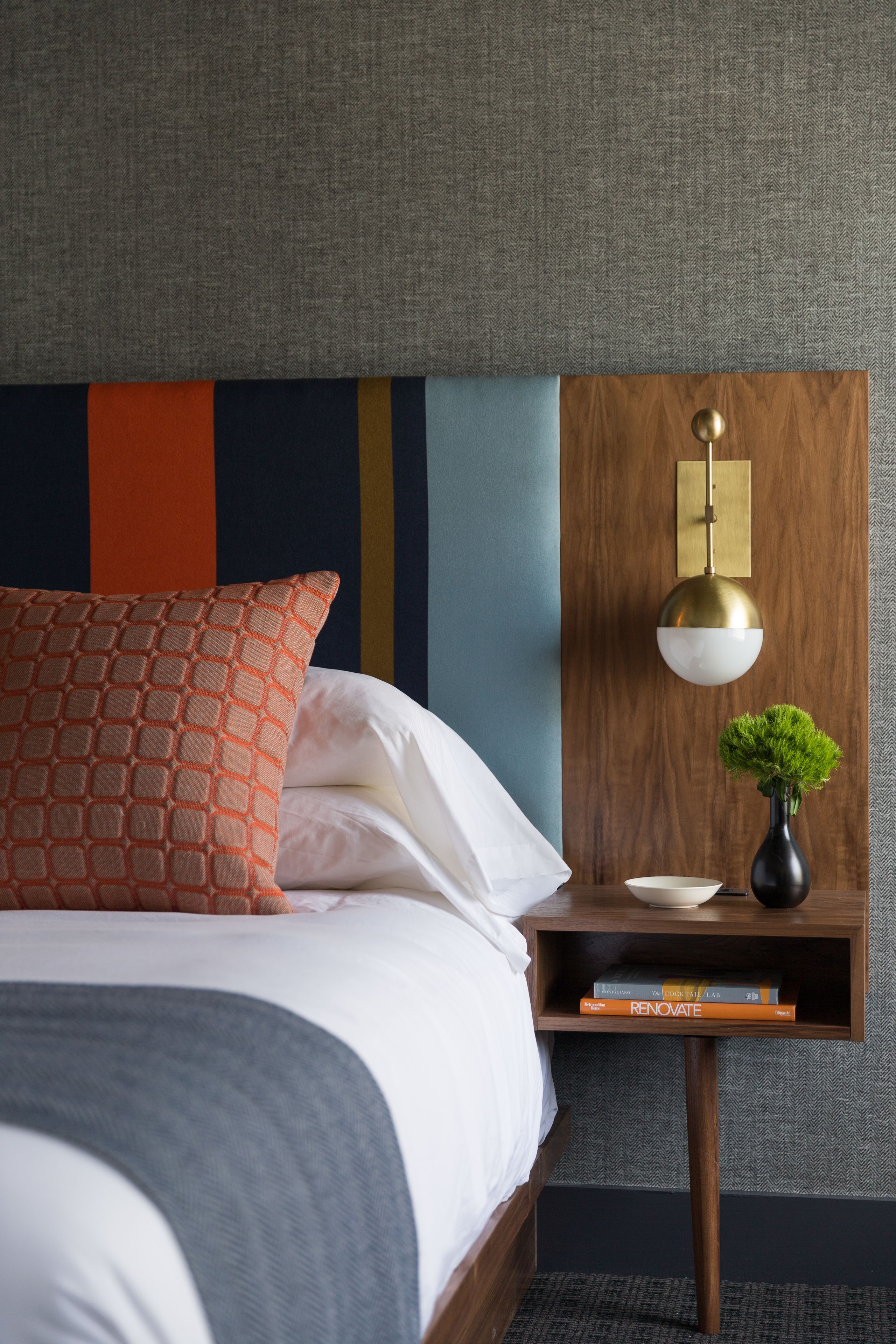 premium bedding, pillow-top beds, in-room safe, desk