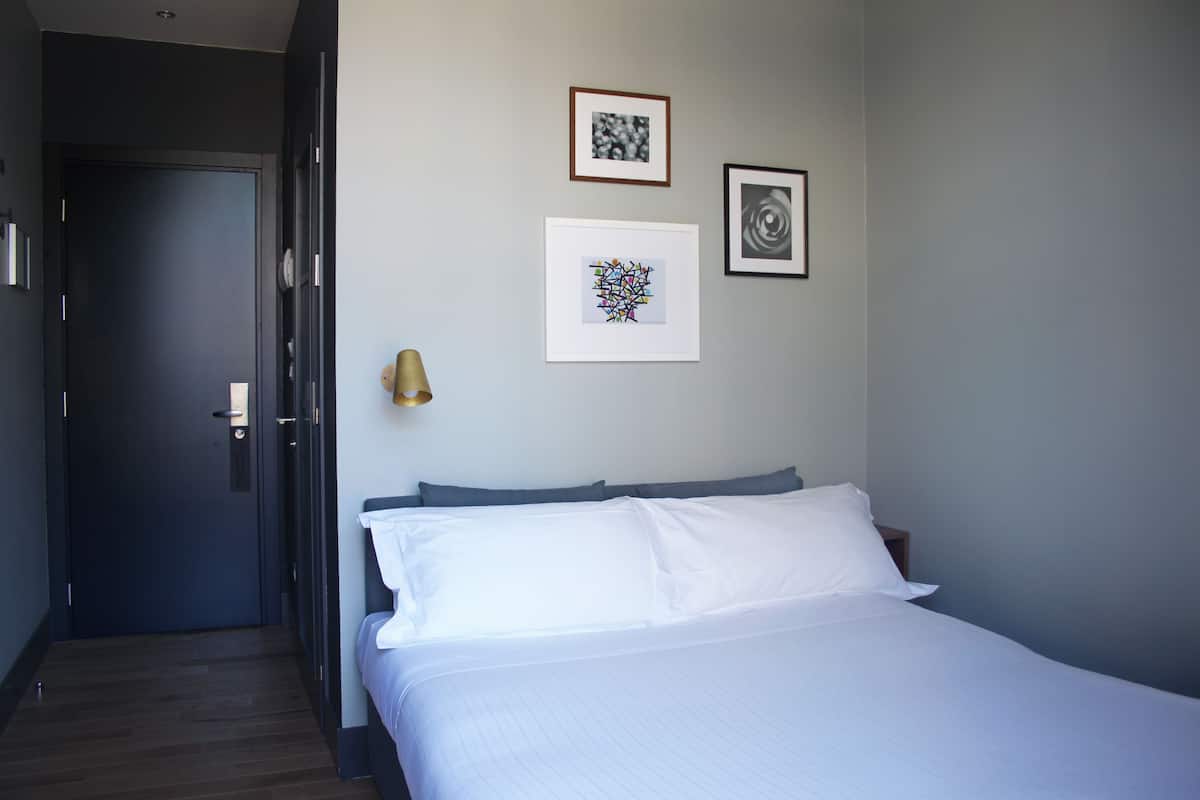 Minibar, in-room safe, individually furnished, desk
