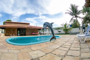 Outdoor pool, pool loungers - Pousada Bela Vista (Fernando de Noronha)