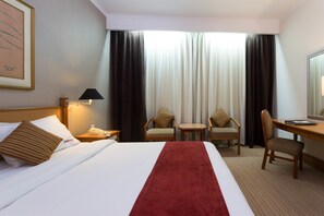 Double Room | In-room safe, desk, blackout curtains, free WiFi