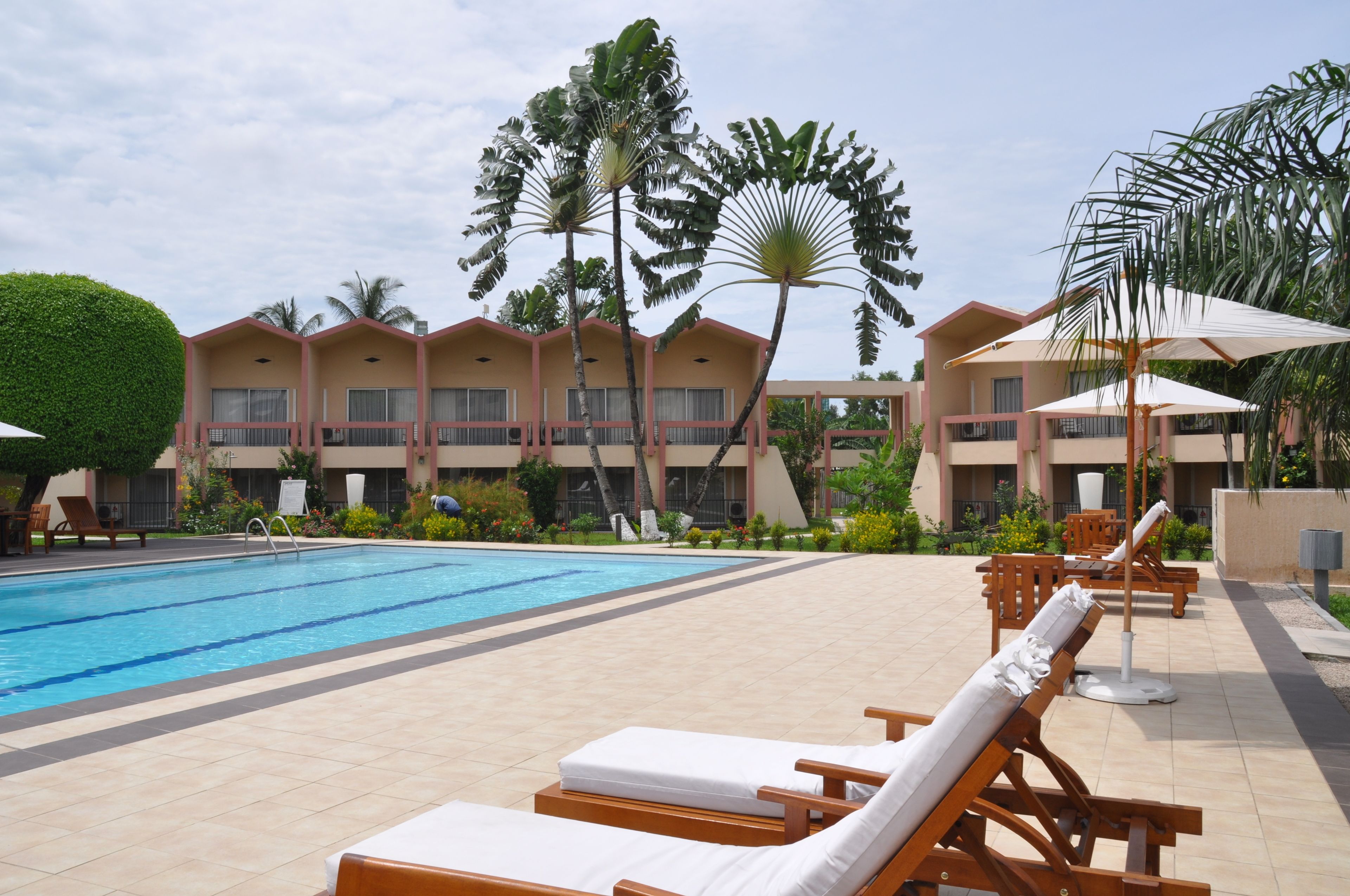 Outdoor pool, pool loungers