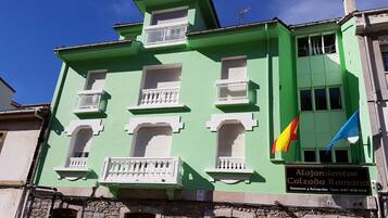 Majoituspaikan julkisivu