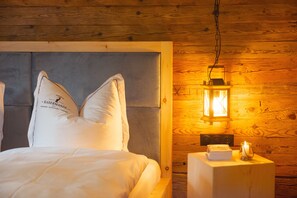 Premium Apartment, 1 Bedroom, Balcony, Mountain View (incl. Lechtal Aktiv Card) | 1 bedroom, premium bedding, down comforters, free WiFi