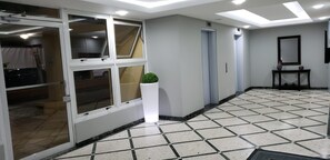Interior entrance - Isla Verde by the Sea Apartment (Carolina)