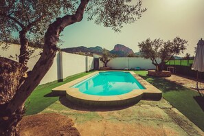 Twin Room | Outdoor pool | Outdoor pool, pool loungers