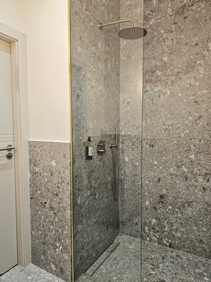 Exclusive Apartment | Bathroom - Wine Apartments (Kraków)