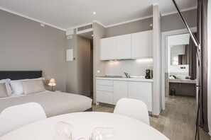 Estúdio standard | Ferros/tábuas de passar roupa, Wi-Fi de cortesia, roupa de cama