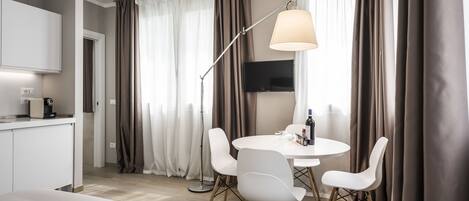 Standard Studio | Iron/ironing board, free WiFi, bed sheets