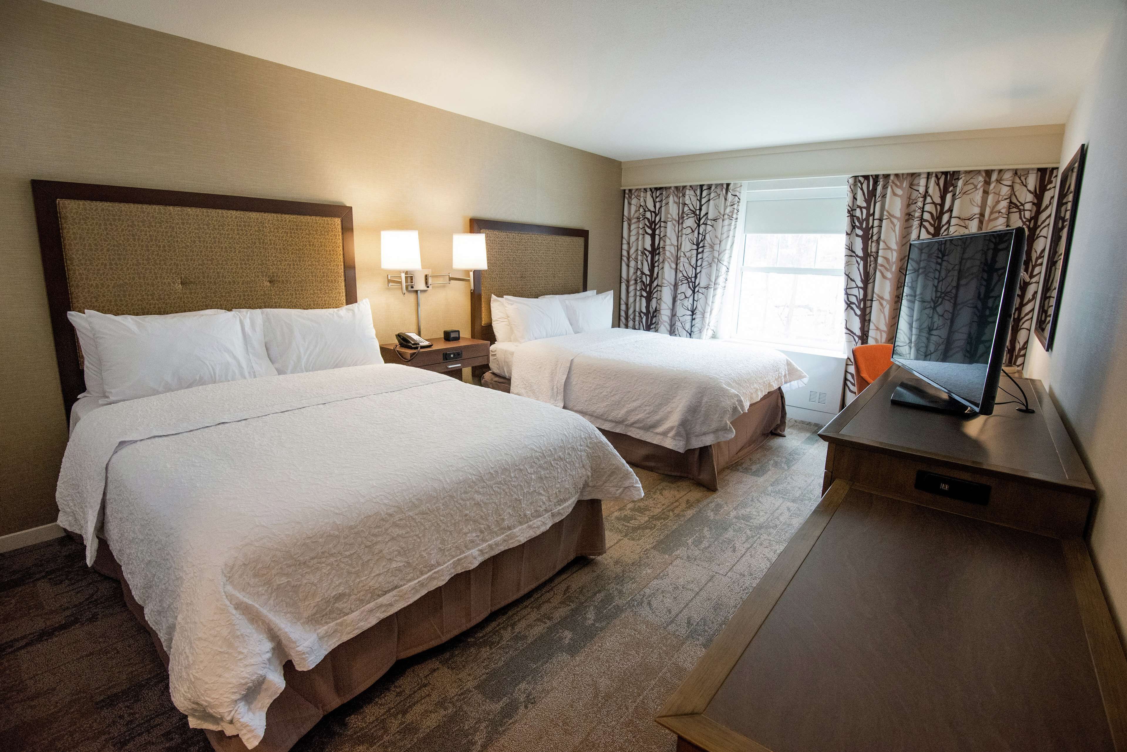 premium bedding, in-room safe, desk, blackout curtains