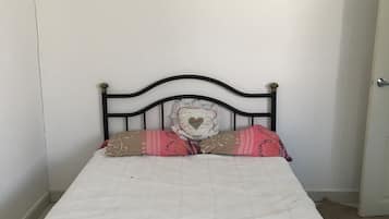 Desk, iron/ironing board, rollaway beds, free WiFi