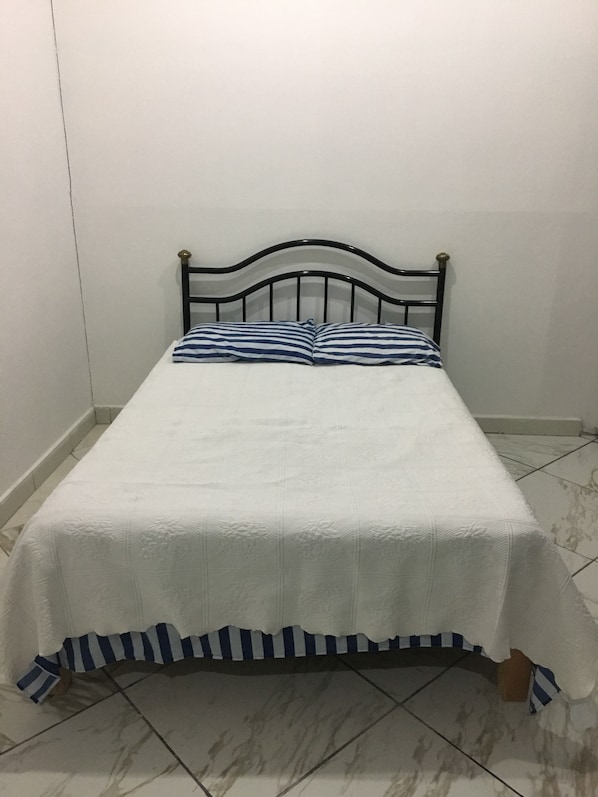 Desk, iron/ironing board, rollaway beds, free WiFi