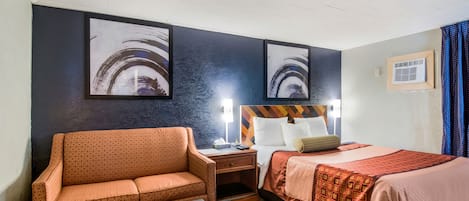 Standard Room, 1 Queen Bed | Blackout drapes, free WiFi, bed sheets