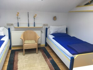 Standard Double Room | Desk, cots/infant beds, rollaway beds, free WiFi