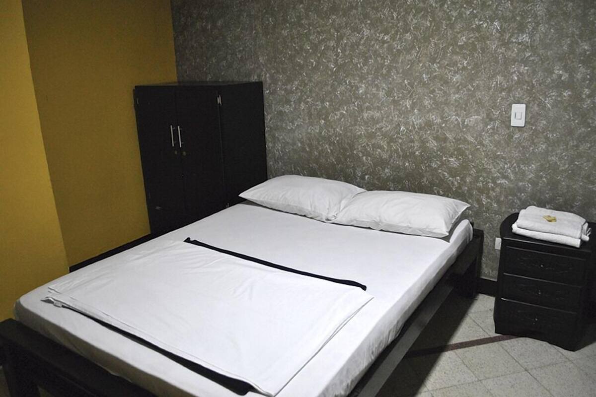 Iron/ironing board, free WiFi