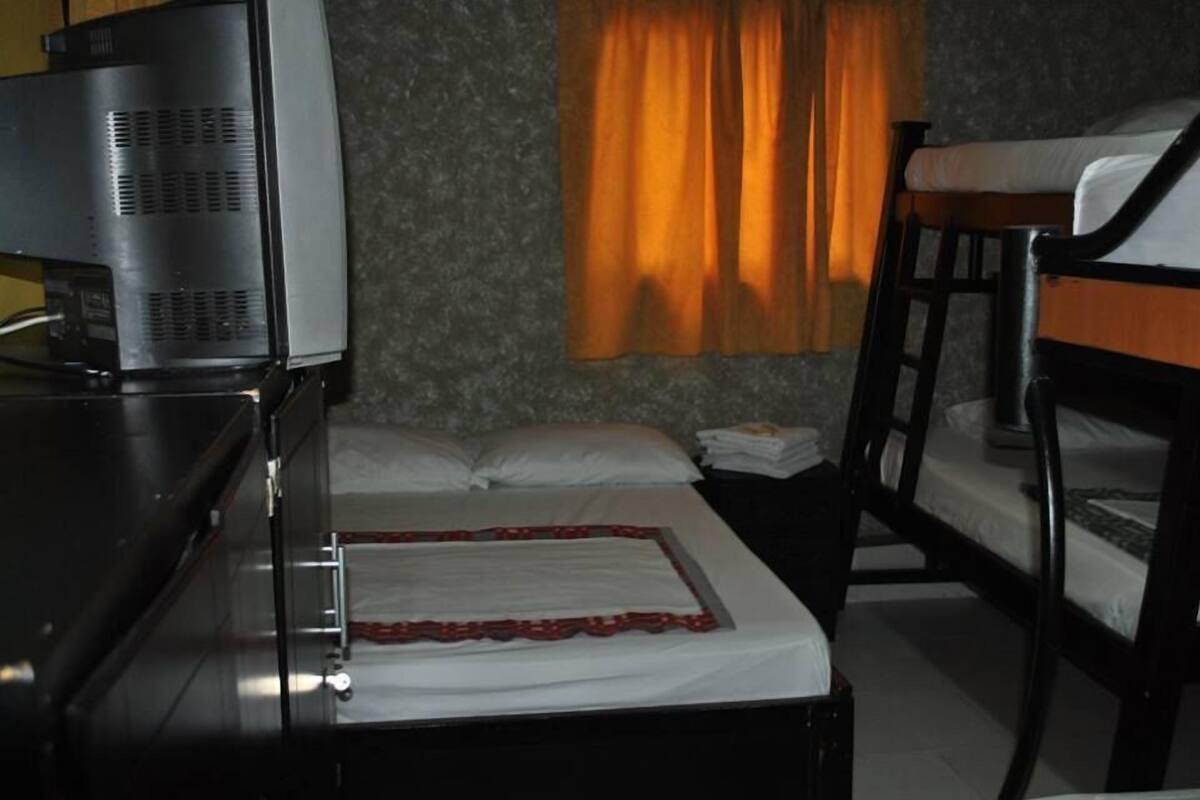 Iron/ironing board, free WiFi