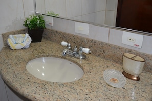 Bathroom - Hotel Magnolia (Sao Joao da Boa Vista)